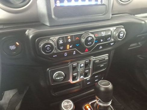 Used 2020 Jeep Gladiator Sport w/ Quick Order Package 24S image 20