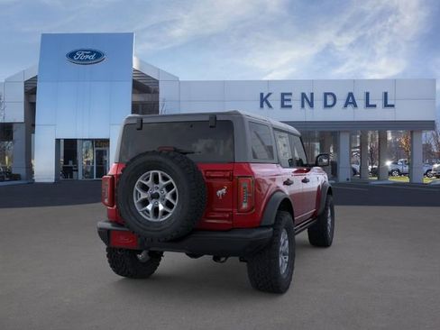 Used 2025 Ford Bronco Badlands image 8