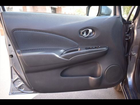 Used 2019 Nissan Versa Note SV image 17