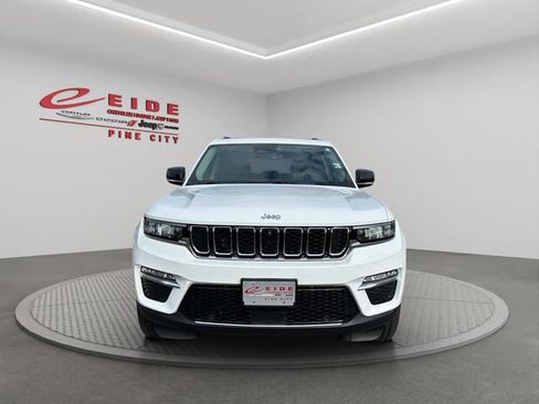 Used 2022 Jeep Grand Cherokee Limited 4xe w/ Luxury Tech Group II AWD/4WD image 13