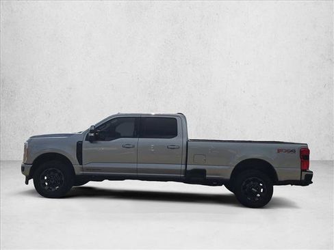 Used 2023 Ford F250 Lariat w/ Lariat Ultimate Package AWD/4WD image 8