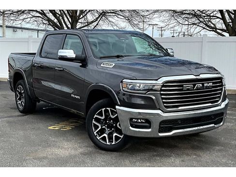 Certified 2026 RAM 1500 Laramie AWD/4WD image 15