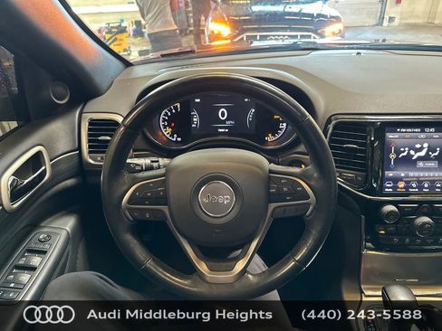 Used 2020 Jeep Grand Cherokee Altitude image 16