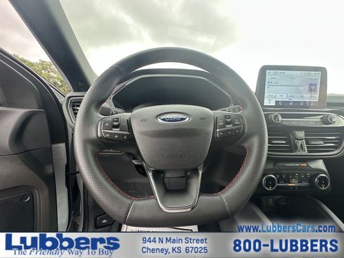 Used 2025 Ford Escape ST-Line FWD image 14
