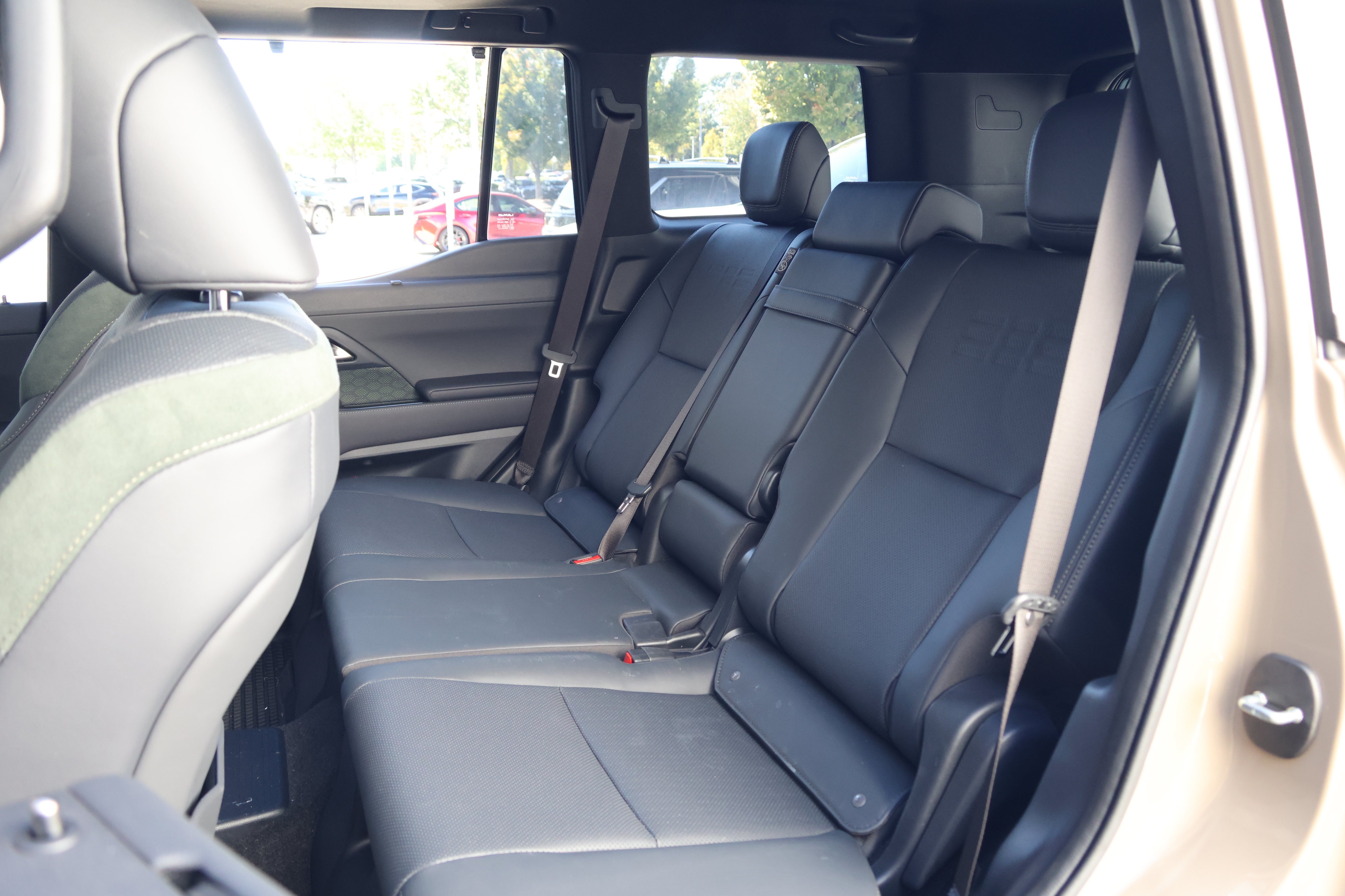 Certified 2025 Lexus GX 550 AWD/4WD image 39