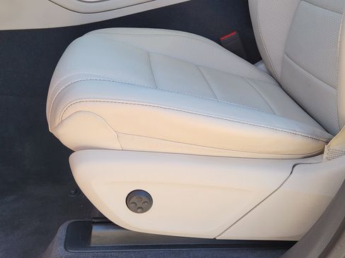 Used 2020 Mercedes-Benz GLE 350 image 29