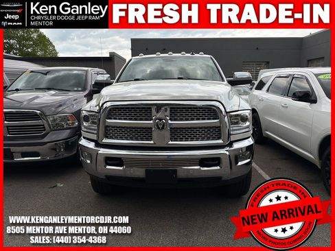 Used 2017 RAM 3500 Laramie AWD/4WD image 3