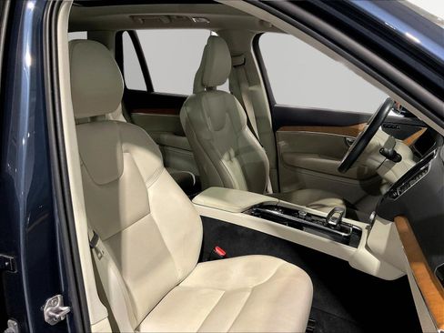 Used 2022 Volvo XC90 T8 Inscription Expression w/ Advanced Package AWD/4WD image 30