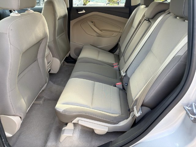 Used 2016 Ford Escape SE FWD image 33