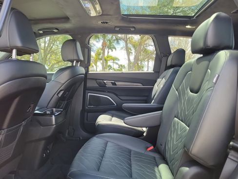 Used 2025 Kia Telluride SX Prestige X-Line AWD/4WD image 14