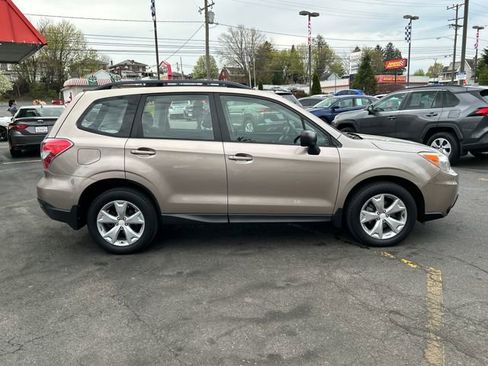 Used 2015 Subaru Forester 2.5i w/ Alloy Wheel Package AWD/4WD image 7