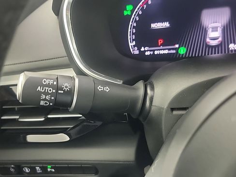 Used 2023 Acura MDX SH-AWD w/ Technology Package image 28
