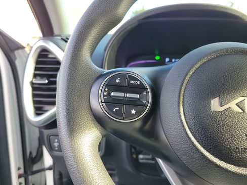 Used 2024 Kia Soul LX w/ Option Group 015 image 22