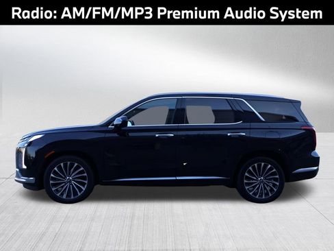 Used 2023 Hyundai Palisade Calligraphy image 5
