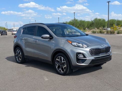 Used 2020 Kia Sportage EX w/ Option Group 15 AWD/4WD image 7
