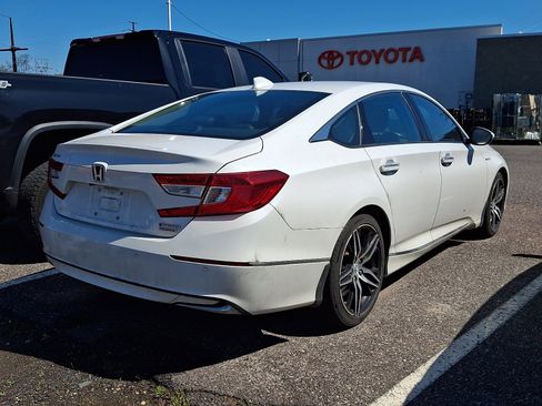 Used 2022 Honda Accord Touring image 4