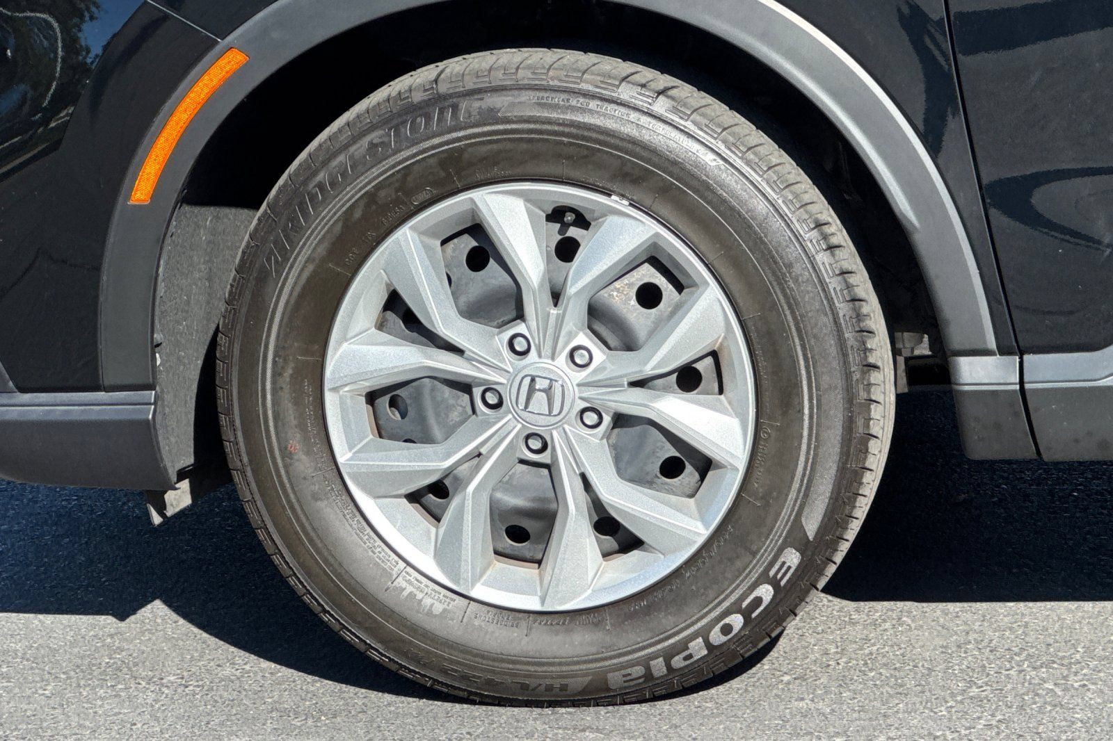 Used 2025 Honda CR-V LX image 32