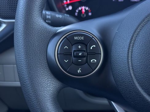 Used 2022 Kia Soul LX image 24