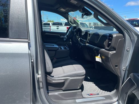 Used 2025 Chevrolet Silverado 1500 LT w/ Z71 Off-Road Package image 49