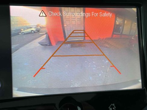 Used 2015 Chevrolet Trax LT w/ LT Sun and Sound Package image 9