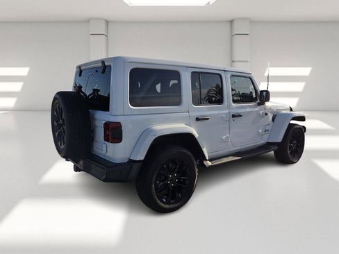 Used 2023 Jeep Wrangler Unlimited Sahara w/ Cold Weather Group image 5
