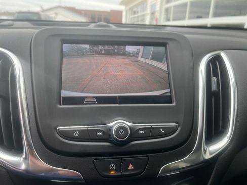 Used 2024 Chevrolet Equinox LT w/ LPO, Floor Liner Package FWD image 9