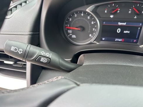 Used 2024 GMC Terrain SLT image 22