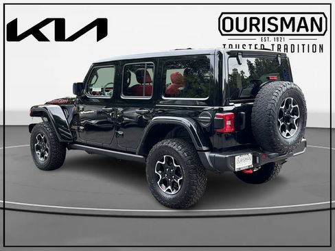 Used 2023 Jeep Wrangler Unlimited Rubicon w/ LED Lighting Group AWD/4WD image 3