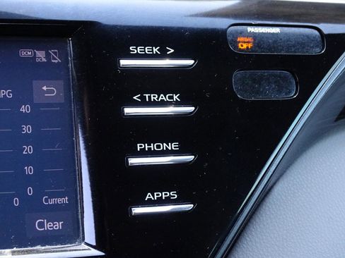 Used 2019 Toyota Camry LE FWD image 42
