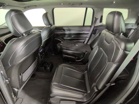 Used 2021 Jeep Grand Cherokee L Limited AWD/4WD image 30