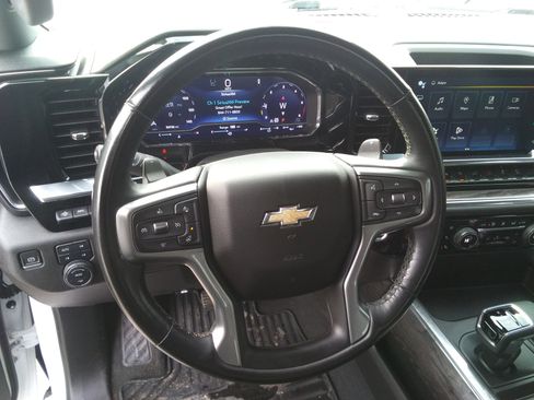 Used 2023 Chevrolet Silverado 1500 LTZ w/ Technology Package image 14