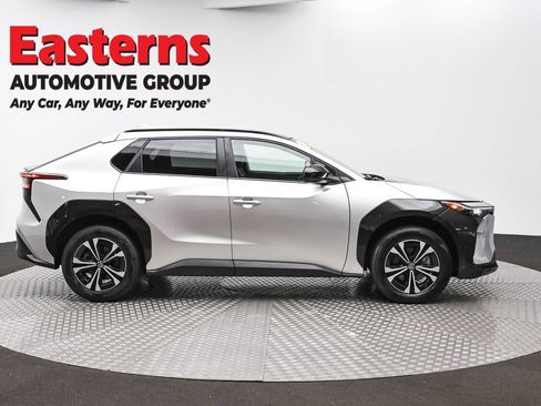 Used 2024 Toyota bZ4X XLE w/ Weather Package AWD/4WD image 4