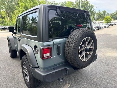 Used 2025 Jeep Wrangler Sport AWD/4WD image 7