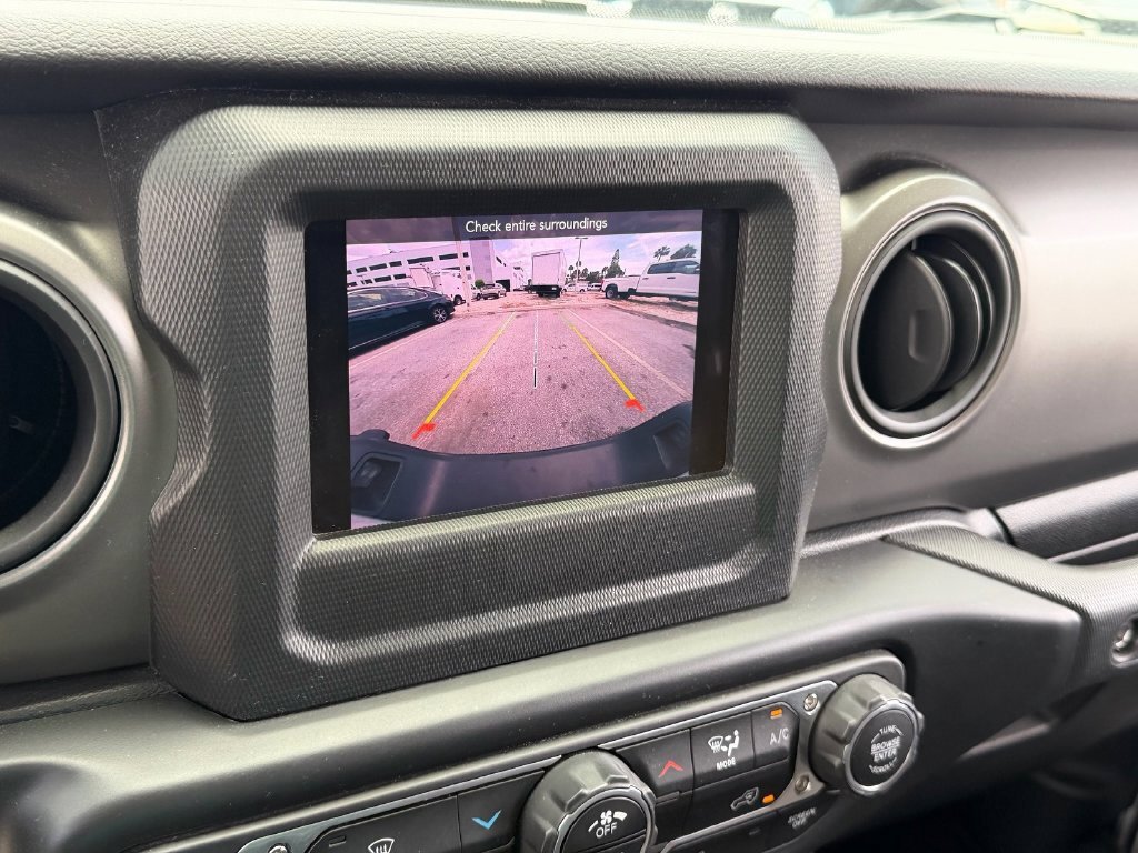 Used 2022 Jeep Gladiator Sport AWD/4WD image 22