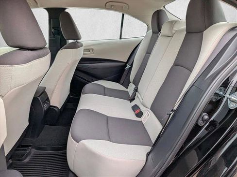 Used 2023 Toyota Corolla LE image 12