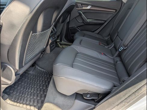 Used 2022 Audi Q5 2.0T Premium Plus image 12