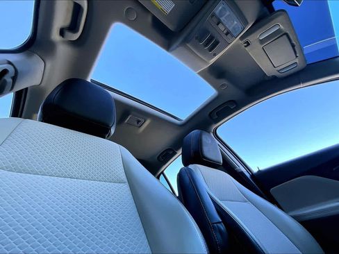 Used 2021 Buick Encore Preferred w/ Safety Package image 13