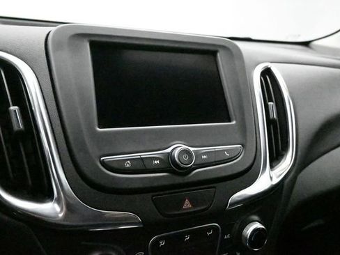 Used 2020 Chevrolet Equinox LT AWD/4WD image 17