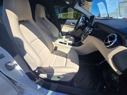 Certified 2018 Mercedes-Benz CLA 250 image 11