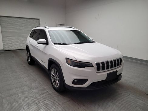 Used 2019 Jeep Cherokee Latitude Plus w/ Comfort/Convenience Group image 13