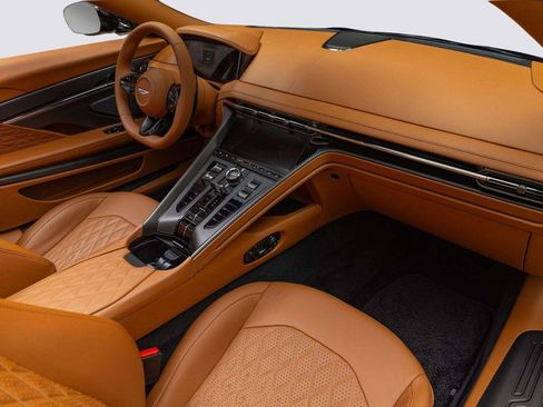 Used 2026 Aston Martin DB12 Convertible image 36