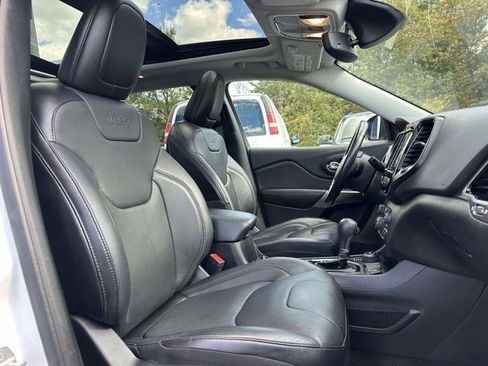 Used 2021 Jeep Cherokee Limited w/ Elite Package image 12