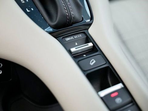 New 2027 Honda HR-V LX image 46