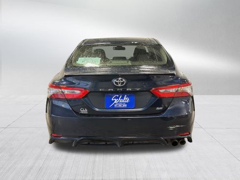 Used 2018 Toyota Camry SE image 8