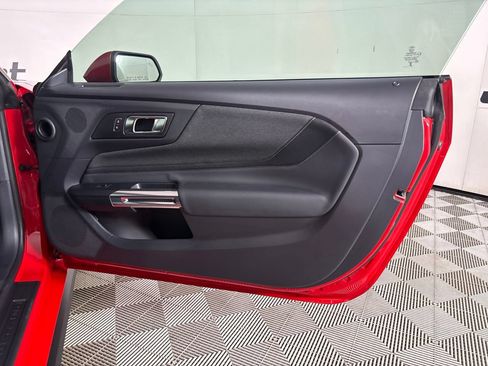 Used 2025 Ford Mustang Coupe RWD image 24