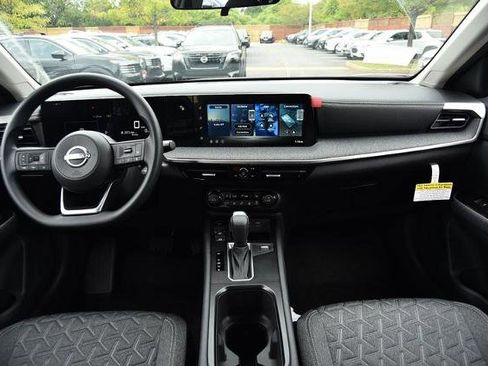 New 2026 Nissan Kicks SV w/ SV Premium Package image 8