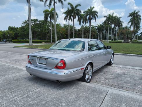Used 2006 Jaguar XJ Vanden Plas RWD image 23