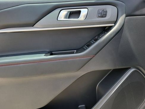 Certified 2025 Ford Explorer ST-Line w/ Premium Package RWD image 22