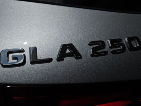 Used 2026 Mercedes-Benz GLA 250 image 35