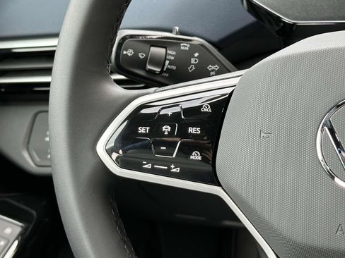New 2025 Volkswagen ID.4 Pro S Plus image 15
